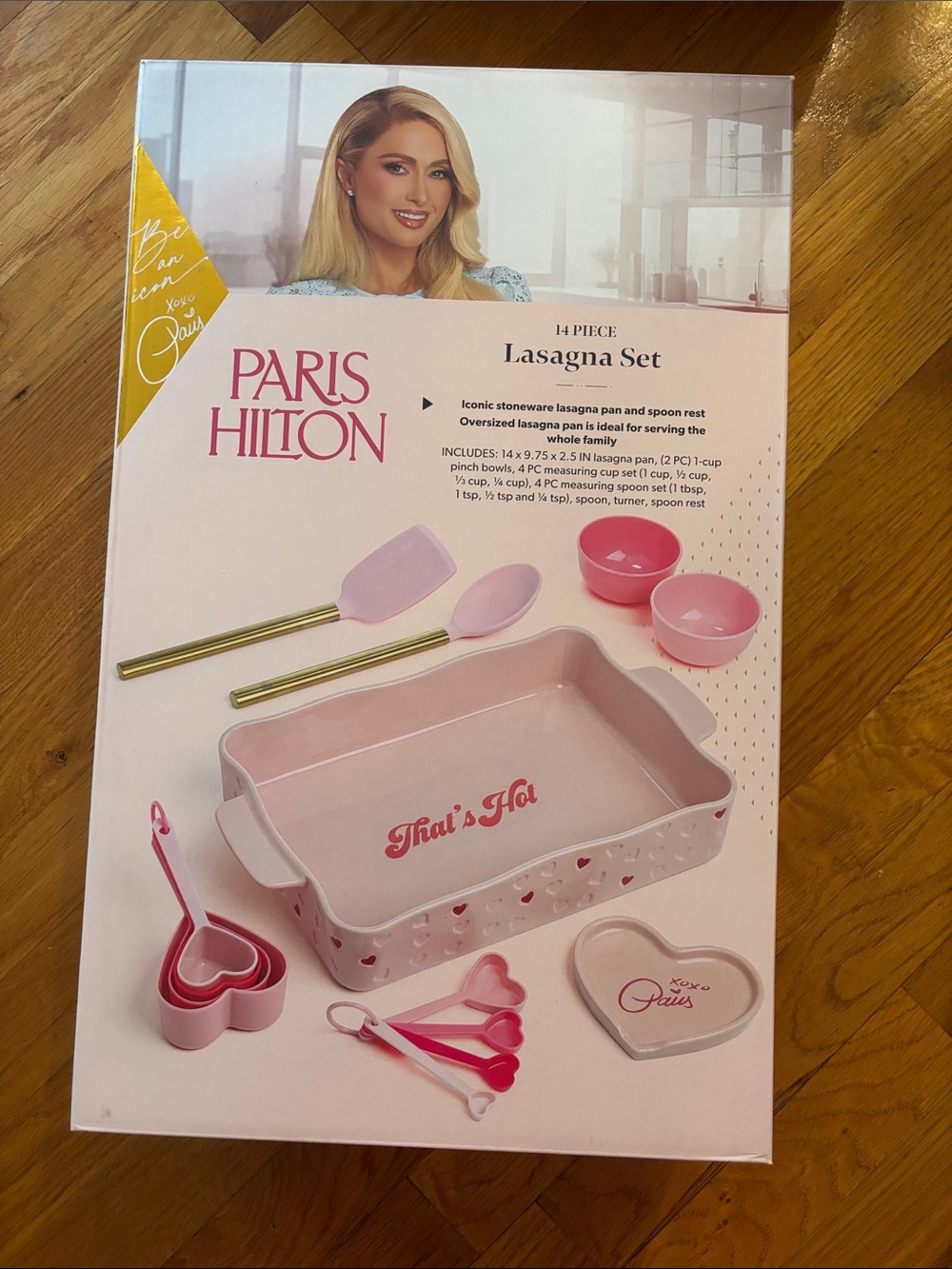 Paris Hilton Pink 14 Piece Lasagna Set-Oversized Pan and Accessories New